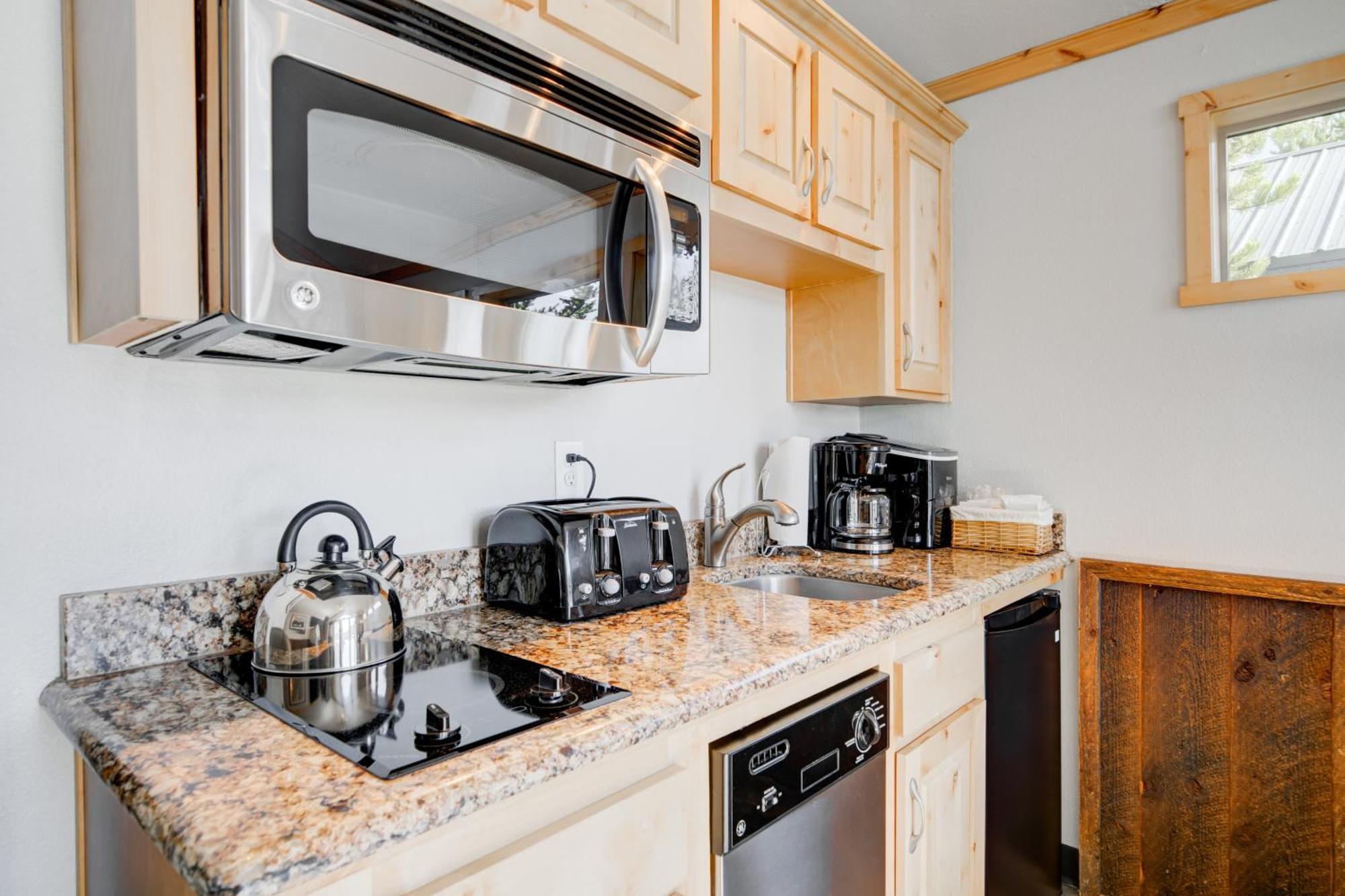 Explorer Cabins At Yellowstone West Yellowstone Bagian luar foto