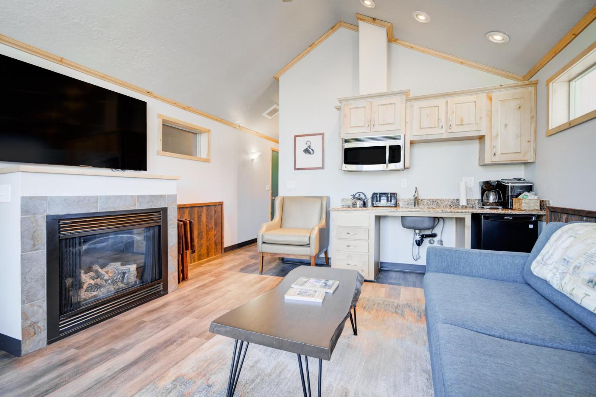 Explorer Cabins At Yellowstone West Yellowstone Bagian luar foto