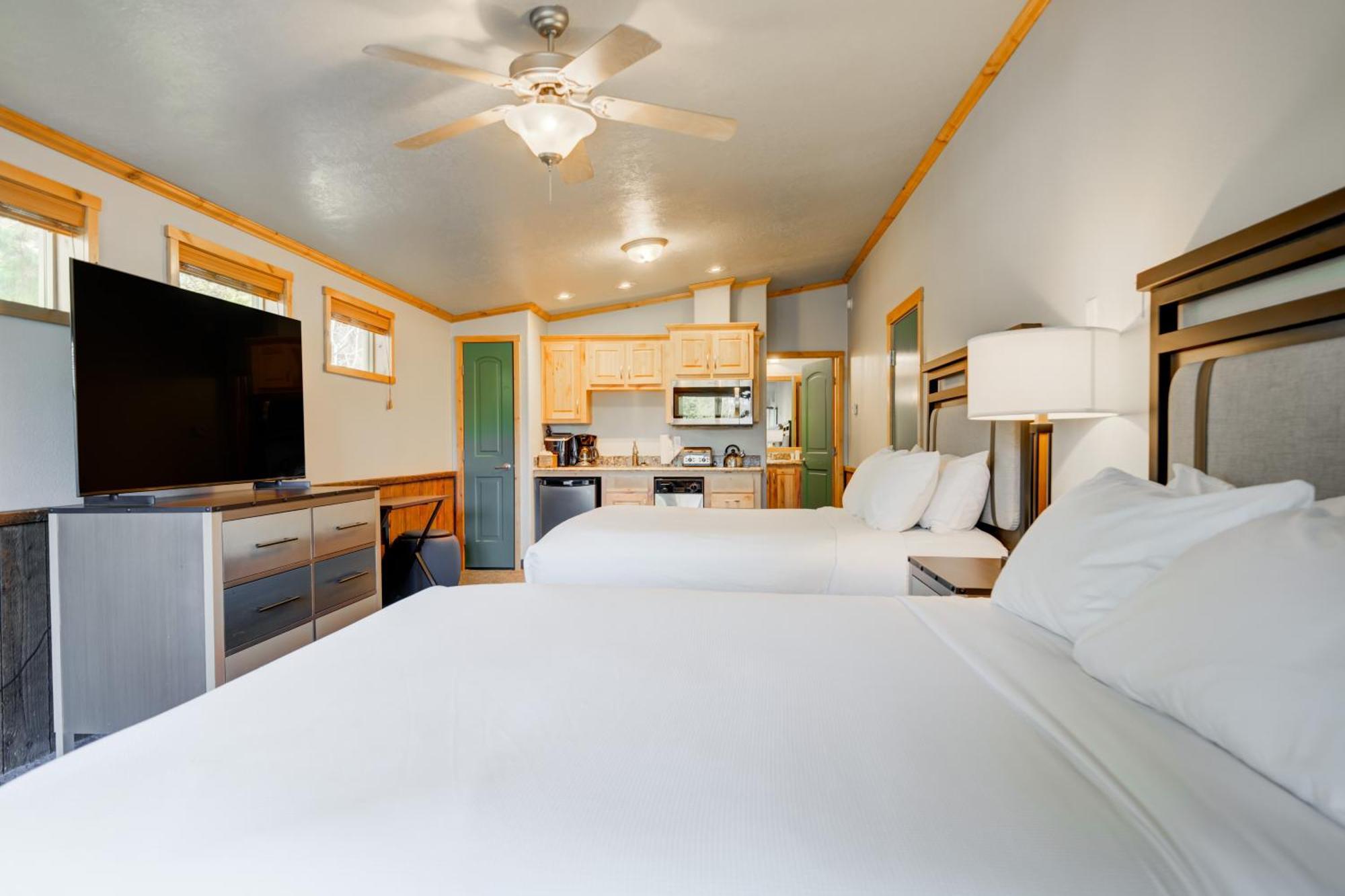 Explorer Cabins At Yellowstone West Yellowstone Bagian luar foto
