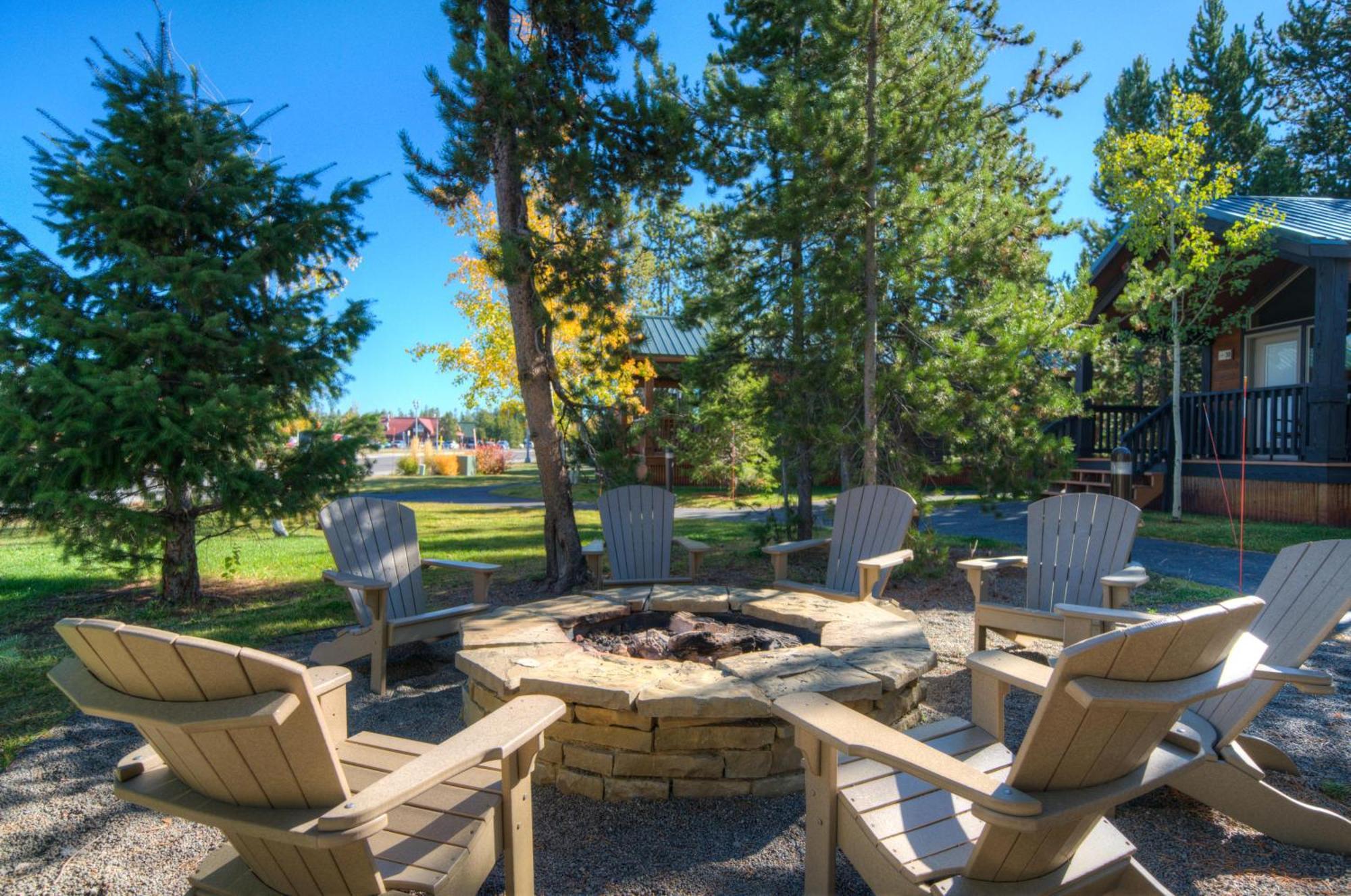 Explorer Cabins At Yellowstone West Yellowstone Bagian luar foto