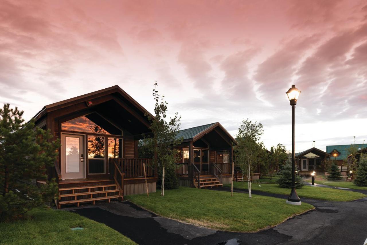 Explorer Cabins At Yellowstone West Yellowstone Bagian luar foto